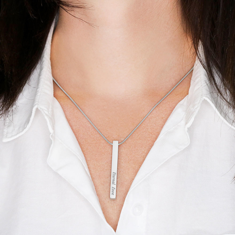 3D Engaved Necklace